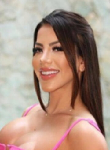 Central London brunette Julia london escort