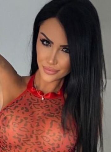 Kensington 300-to-400 Izzy london escort