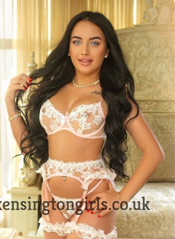 Mayfair massage Maya london escort