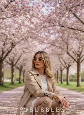 Outcall Only blonde Emma london escort