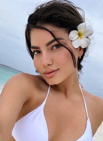 Earls Court massage Karis london escort