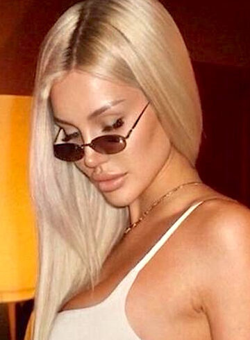 central london blonde Elarisse london escort