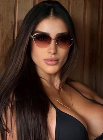 Marylebone petite Giona london escort