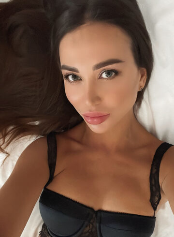 Baker Street brunette Mariya london escort