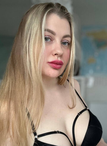Earls Court 200-to-300 Casadei london escort