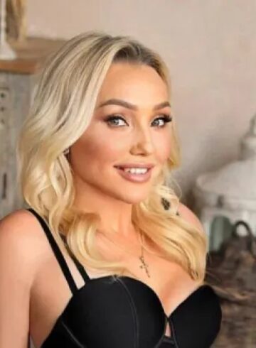 central london 200-to-300 Eleanna london escort