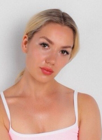 Earls Court blonde Rada london escort