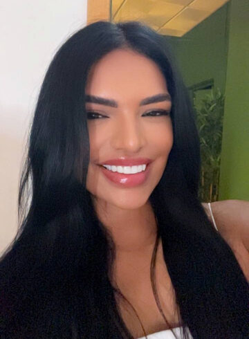 Central London petite Ventura london escort