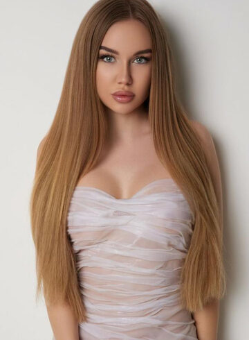 Marble Arch blonde Renova london escort