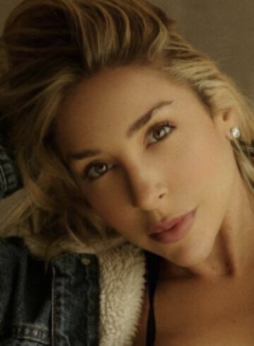 Baker Street blonde Crowna london escort