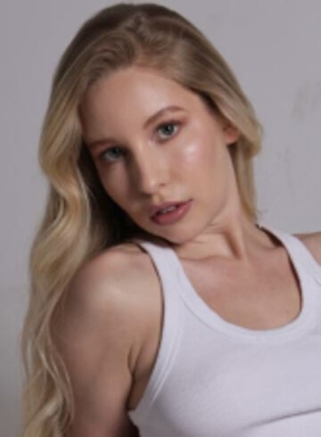 Marylebone party-girl Mystery london escort