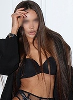 Central London brunette Shara london escort