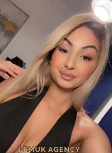 central london petite Emma london escort