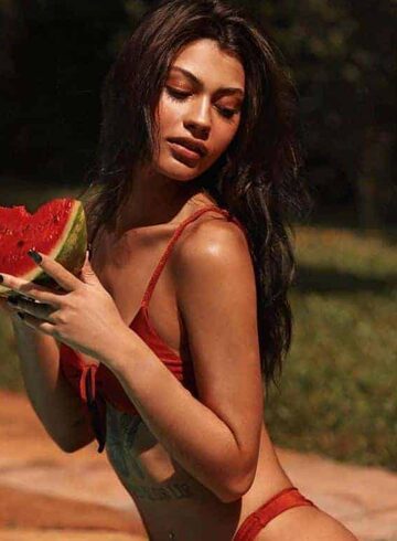 Chelsea brunette Francisca london escort