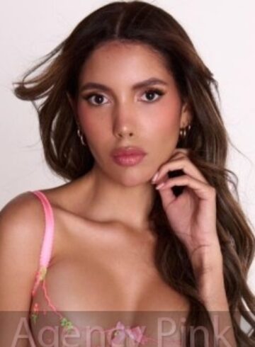 South Kensington  Daphne london escort
