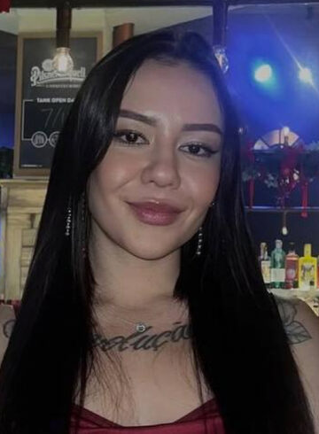 Earls Court petite Itati london escort