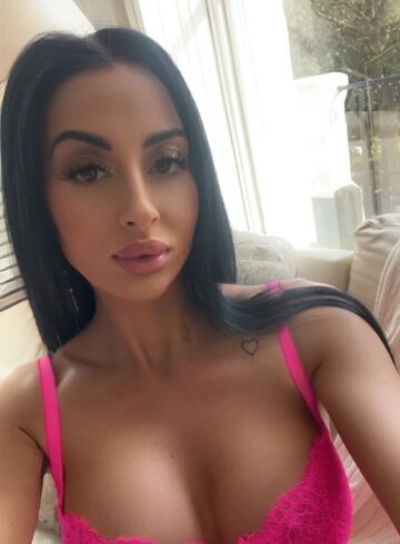 Edgware Road mature Gia london escort