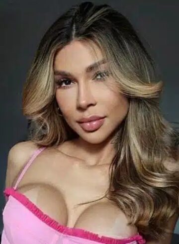Marylebone party-girl Arina london escort