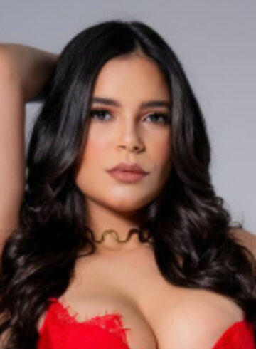 Marylebone brunette Desideria london escort