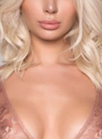 Kensington blonde Cara london escort