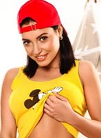 Marble Arch brunette Kylie london escort