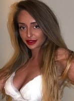 Bayswater party-girl Monalisa london escort