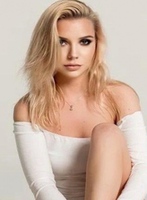 South Kensington blonde Frieda london escort