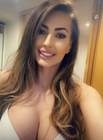 Mayfair 300-to-400 Jolie london escort