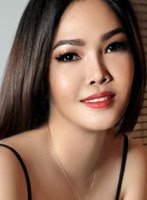 Earls Court petite Julie london escort