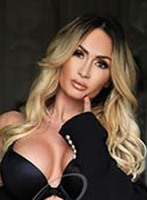 Kensington blonde Vera london escort