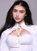 Kensington  Plam london escort
