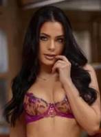 Notting Hill petite Bonnie london escort