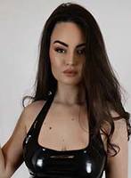Kensington busty Mistress Ayra london escort