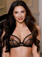 Marylebone brunette Fleur Jones london escort