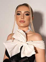 Chelsea 300-to-400 Essa london escort