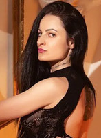 Bayswater petite Aysha london escort