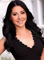Outcall Only brunette Yas london escort