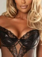 Bayswater busty Soraya london escort