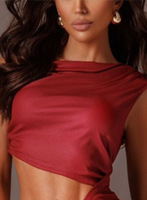 Chelsea brunette Noor london escort
