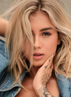 Kensington blonde Lia london escort