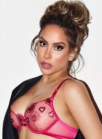 Mayfair 300-to-400 Luna london escort