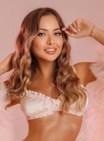 Central London 600-and-over Aira london escort