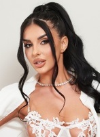 Knightsbridge brunette Venus london escort
