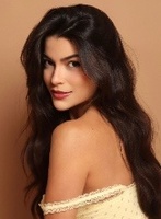 Kensington latin Nyra london escort