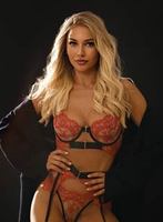 Chelsea blonde Lina london escort
