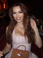 Victoria busty Maricia london escort