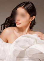 Central London brunette Anais london escort