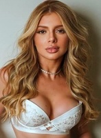 Kensington blonde Kenan london escort