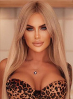Earls Court petite Laura london escort