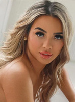 Bayswater busty Martini london escort